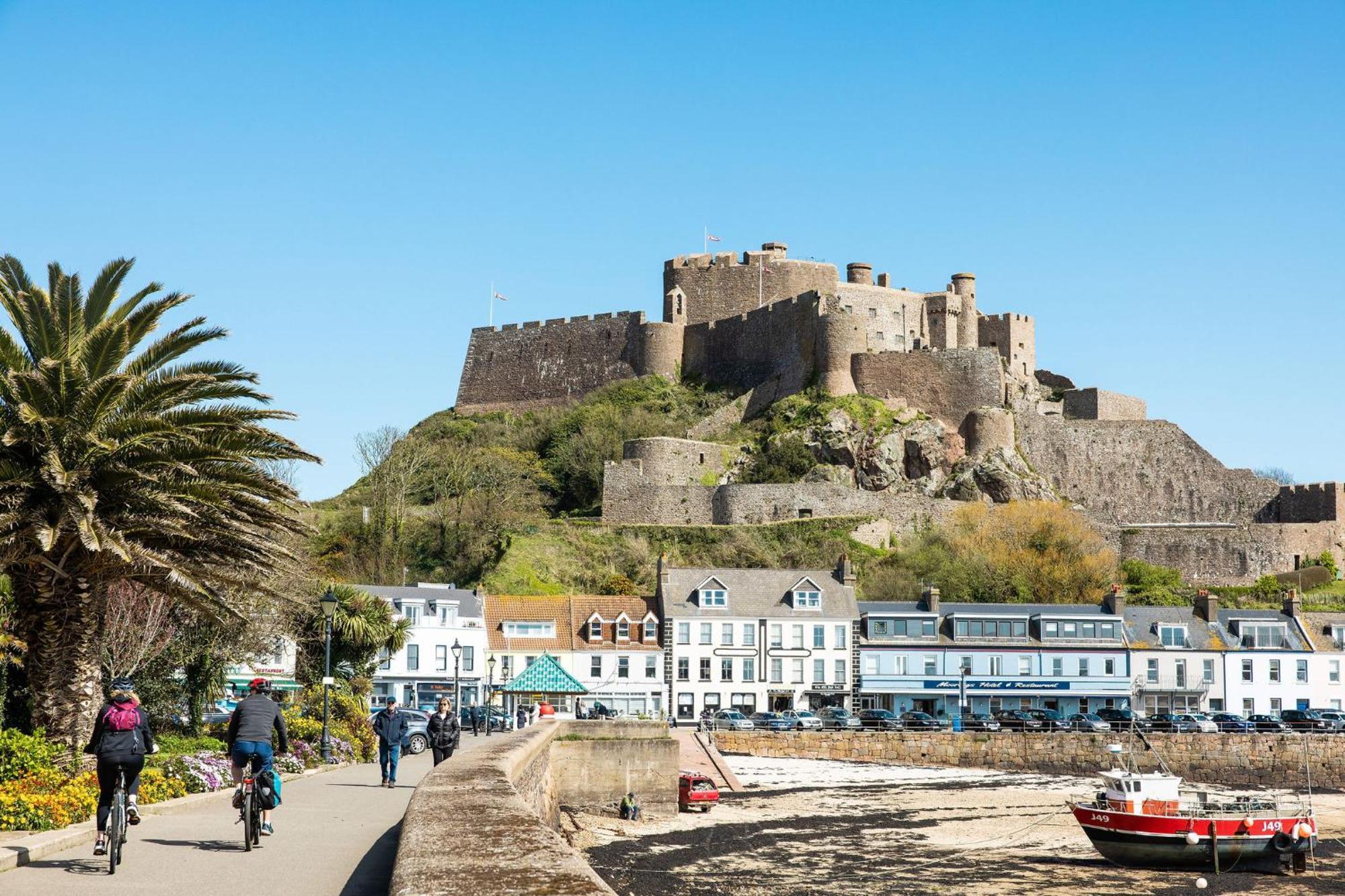 The Moorings Hotel & Restaurant Gorey Exterior photo